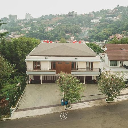 Anindya Hill View Villa 7 Bedrooms With A Private Swimming Pool Bandung Bagian luar foto
