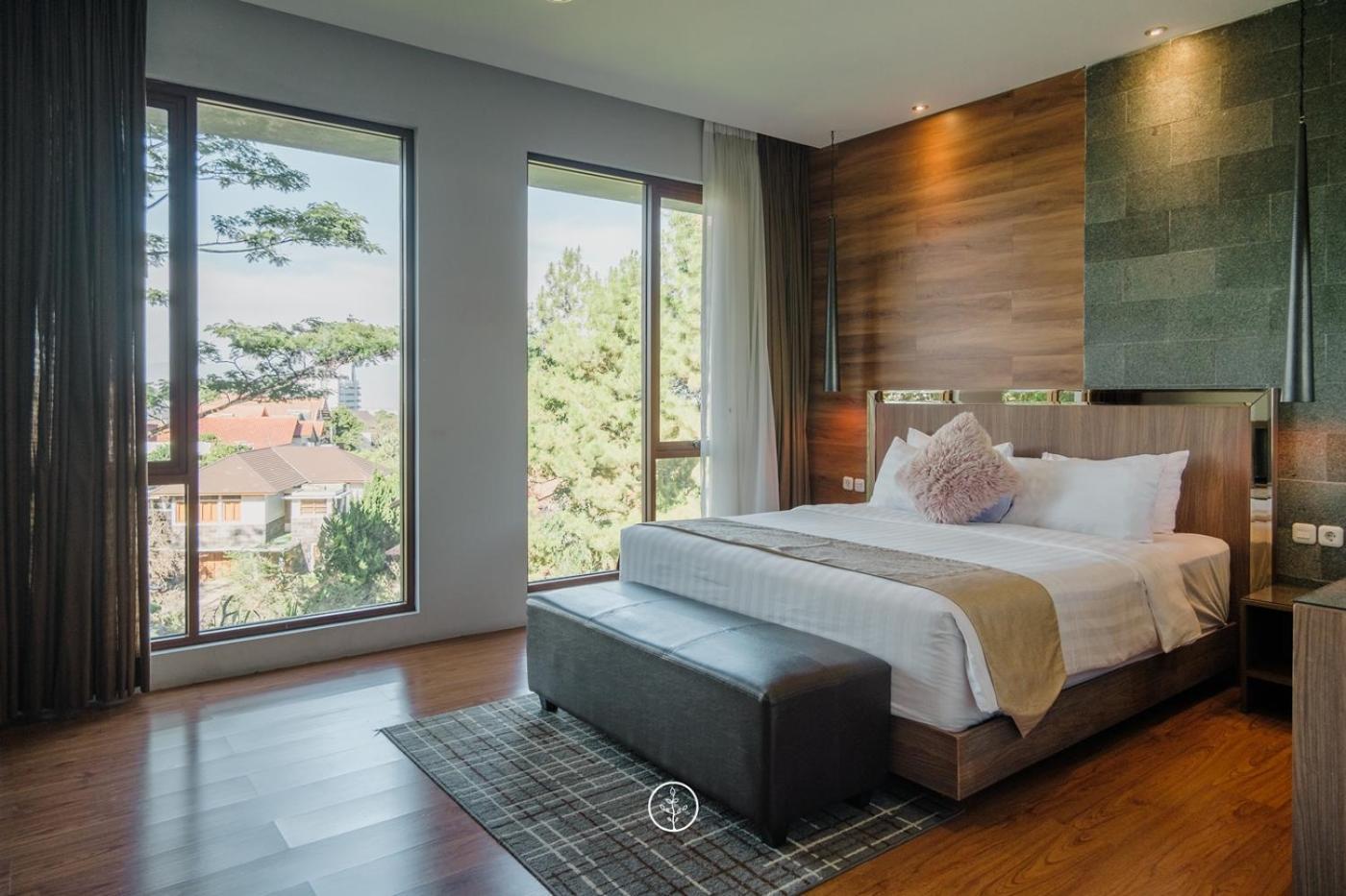 Anindya Hill View Villa 7 Bedrooms With A Private Swimming Pool Bandung Bagian luar foto