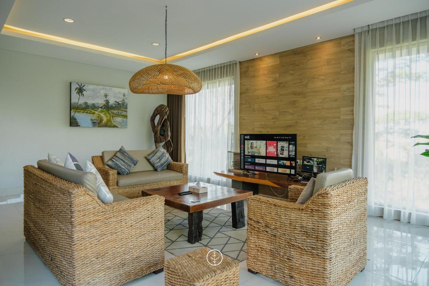 Anindya Hill View Villa 7 Bedrooms With A Private Swimming Pool Bandung Bagian luar foto