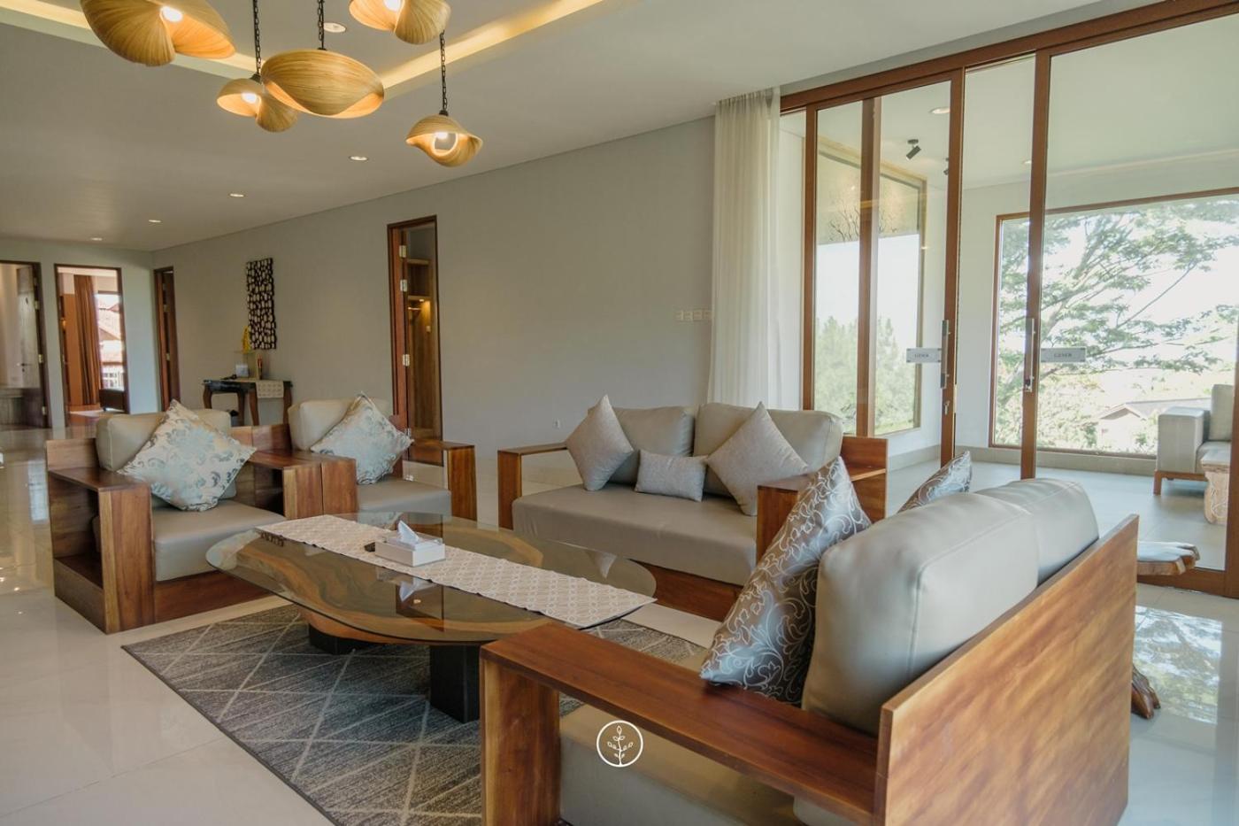 Anindya Hill View Villa 7 Bedrooms With A Private Swimming Pool Bandung Bagian luar foto
