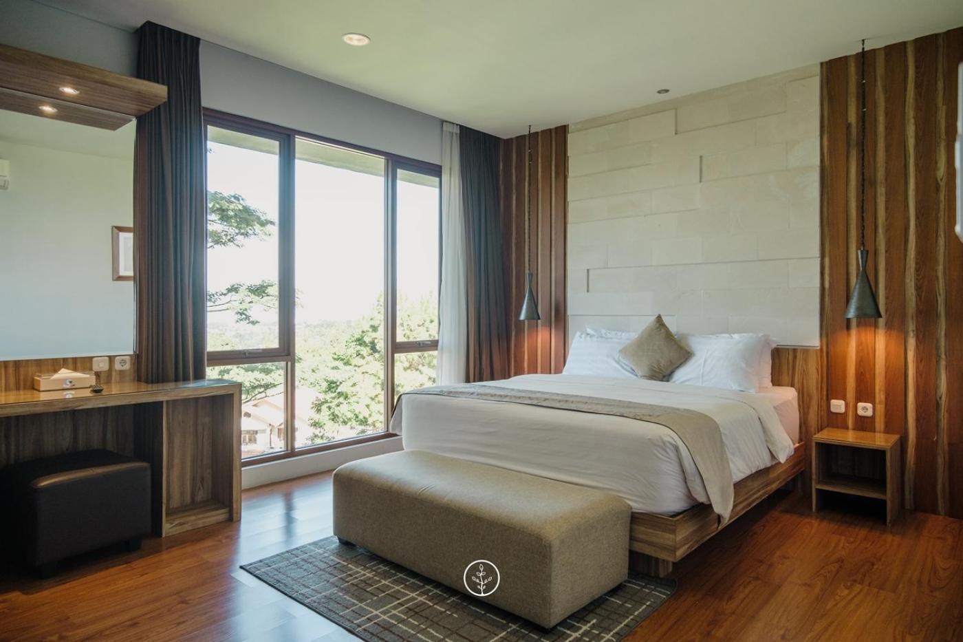 Anindya Hill View Villa 7 Bedrooms With A Private Swimming Pool Bandung Bagian luar foto