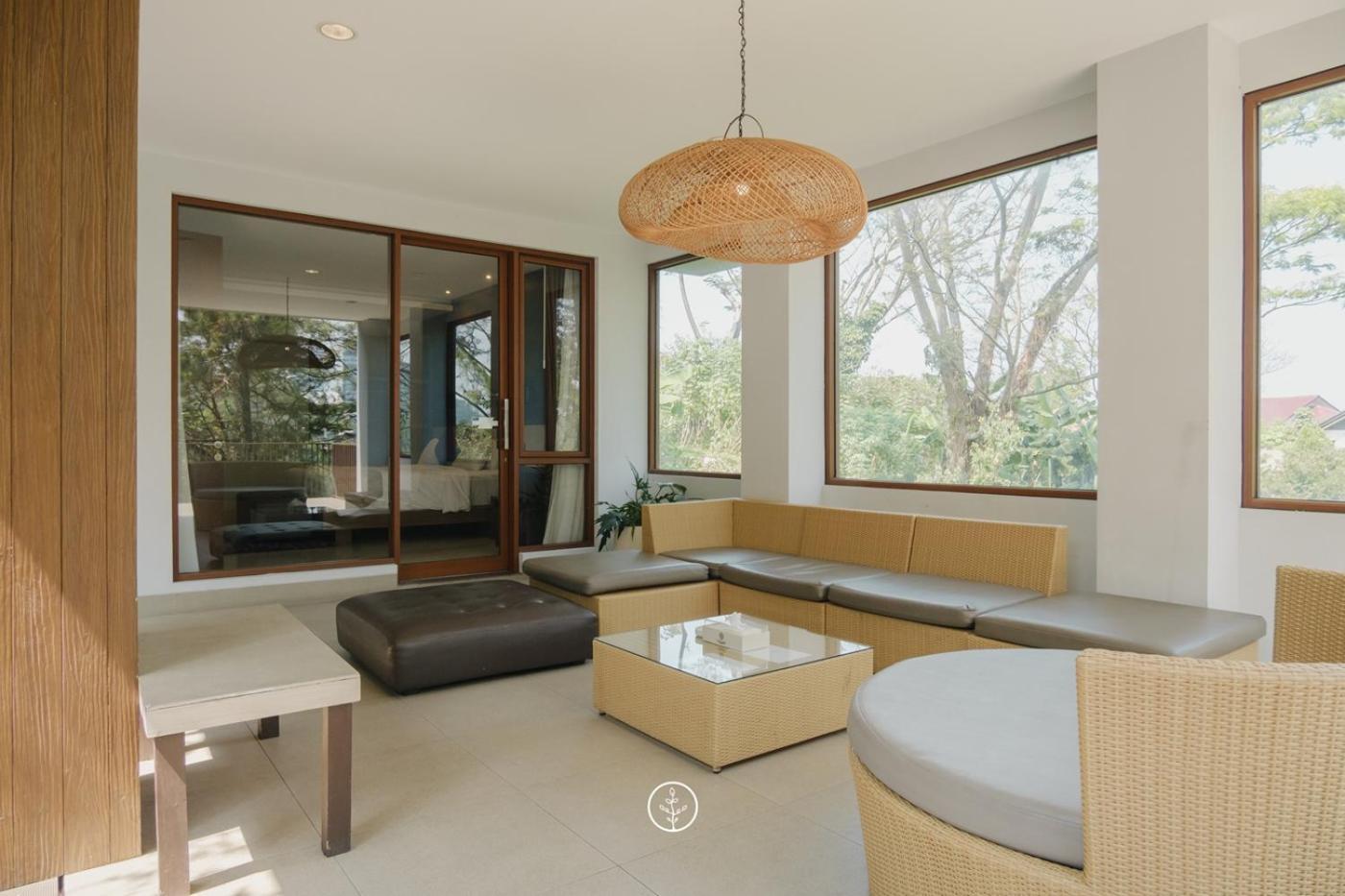 Anindya Hill View Villa 7 Bedrooms With A Private Swimming Pool Bandung Bagian luar foto